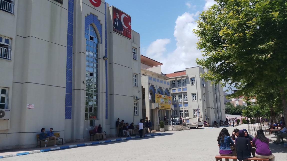Tarsus Borsa İstanbul Şehit Umut Sami Şensoy Anadolu Lisesi Fotoğrafı